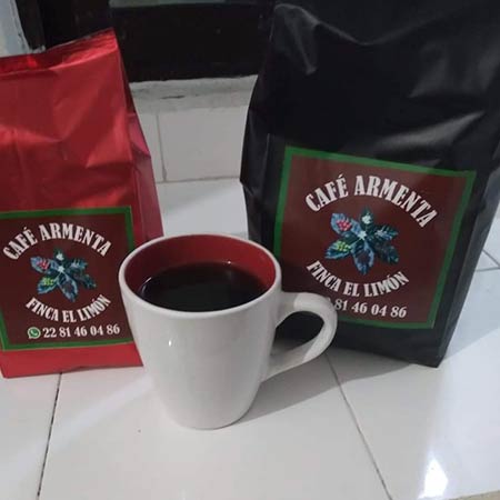 En Café Armenta Presentación